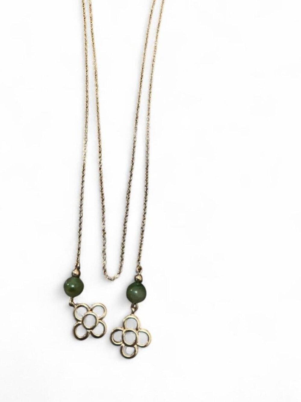 Vintage Jade green and gold tone flower necklace wrap there is no clasp on wraps